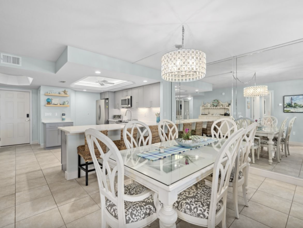 Sanibel Vacation Condo Sleeps Six Guests.